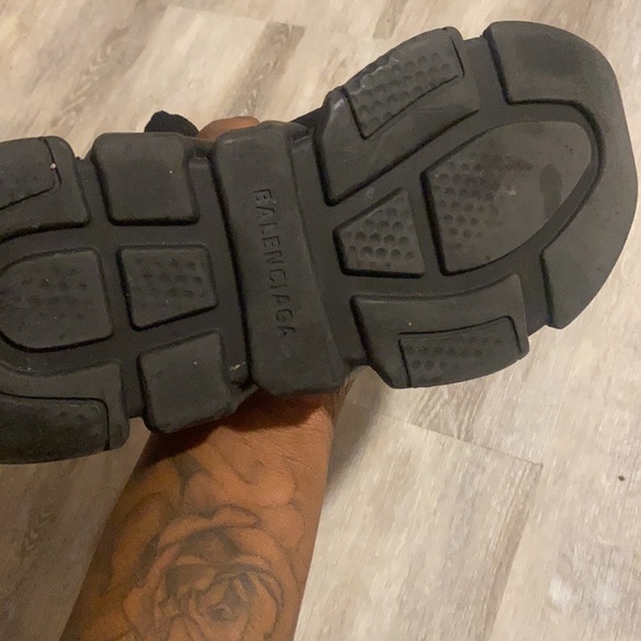 Spring clean up balenciaga up for sale - Picture 4 of 4